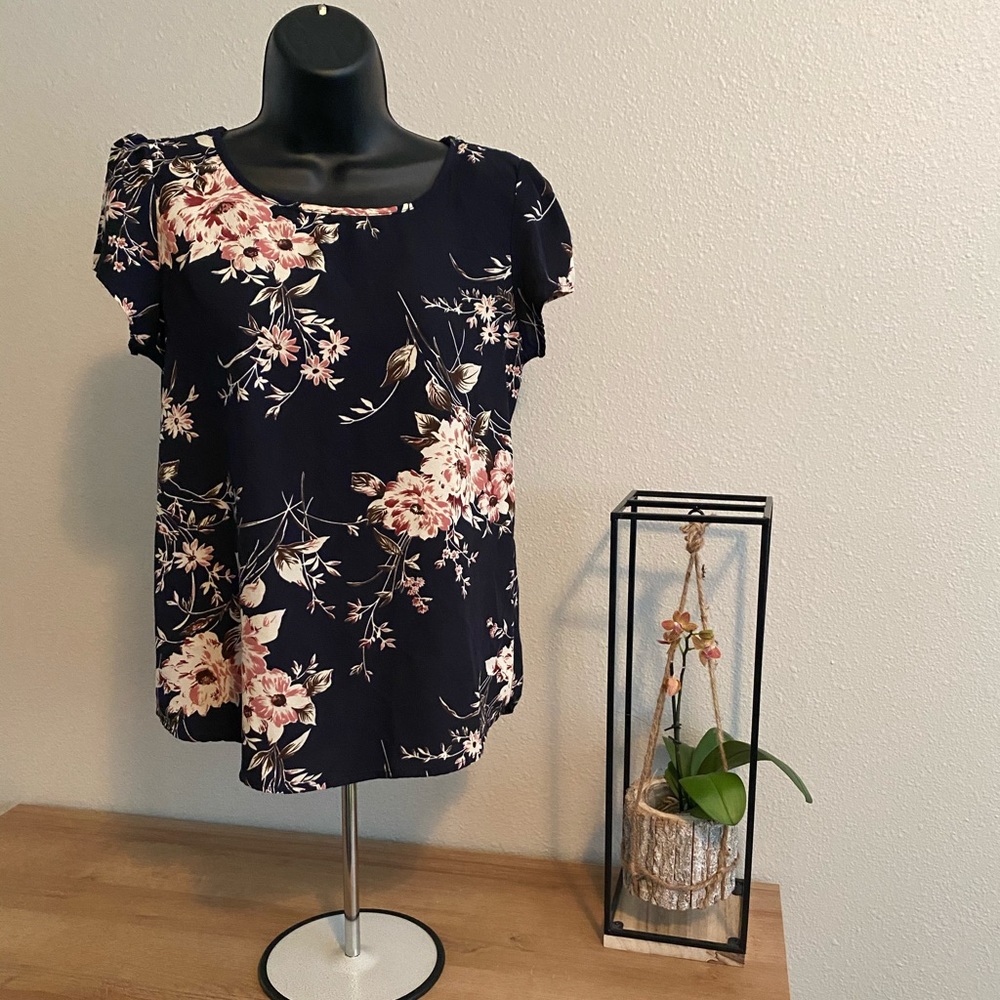 FLORAL BLOUSE